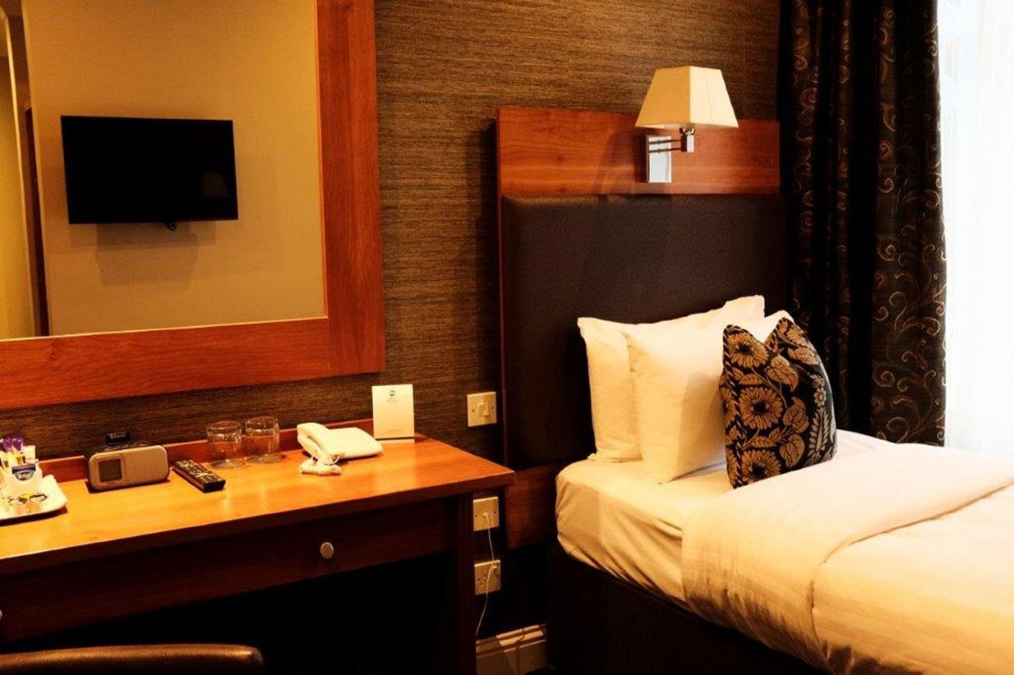 Best Western Garfield House Hotel Chryston Экстерьер фото